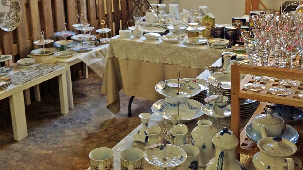 Gut Haughus, Antiquitäten und Flohmarkt